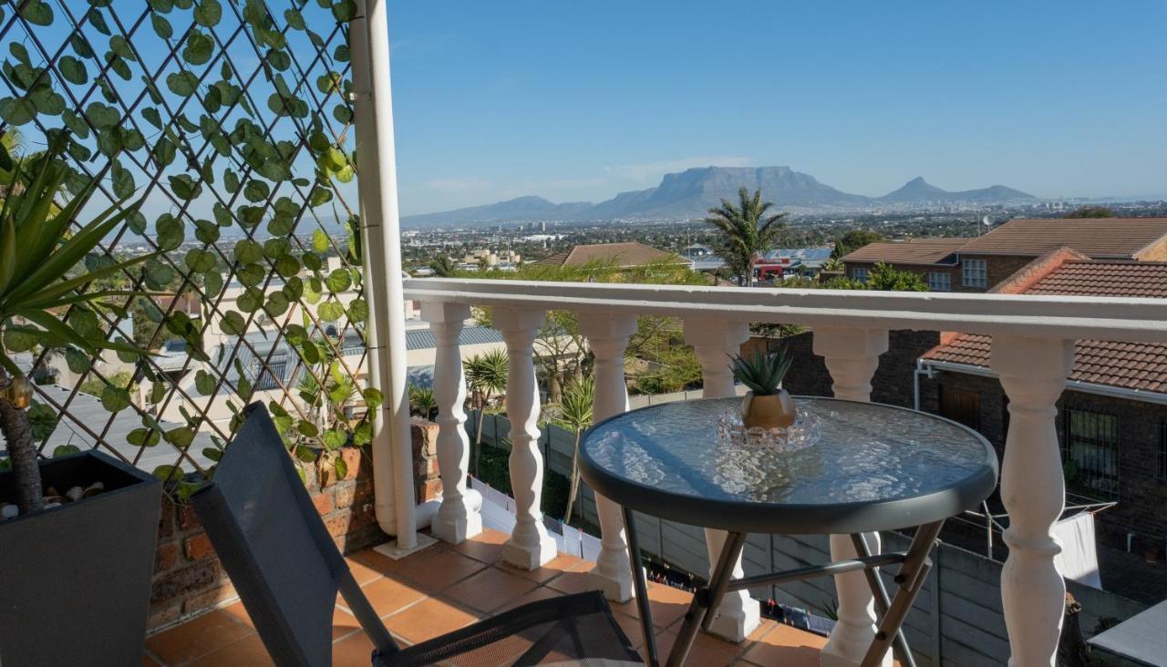 Plattekloof Premium Lodge Bellville Exterior photo